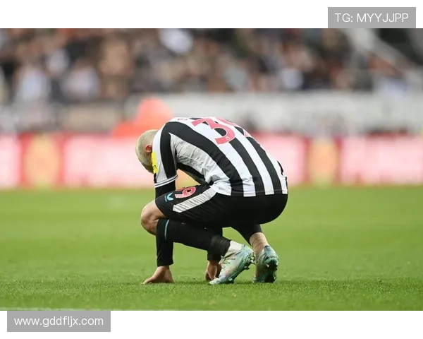 吉马良斯:巴塞罗那返程后感染腮腺炎已隔离结束 吉马良斯:巴塞罗那返程后感染腮腺炎已隔离结束
